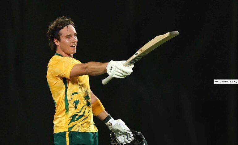 Dewald Brevis hitting three consecutive no-look sixes in the Australia vs South Africa 3rd T20I.